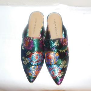 Lucky floral embroidary slides